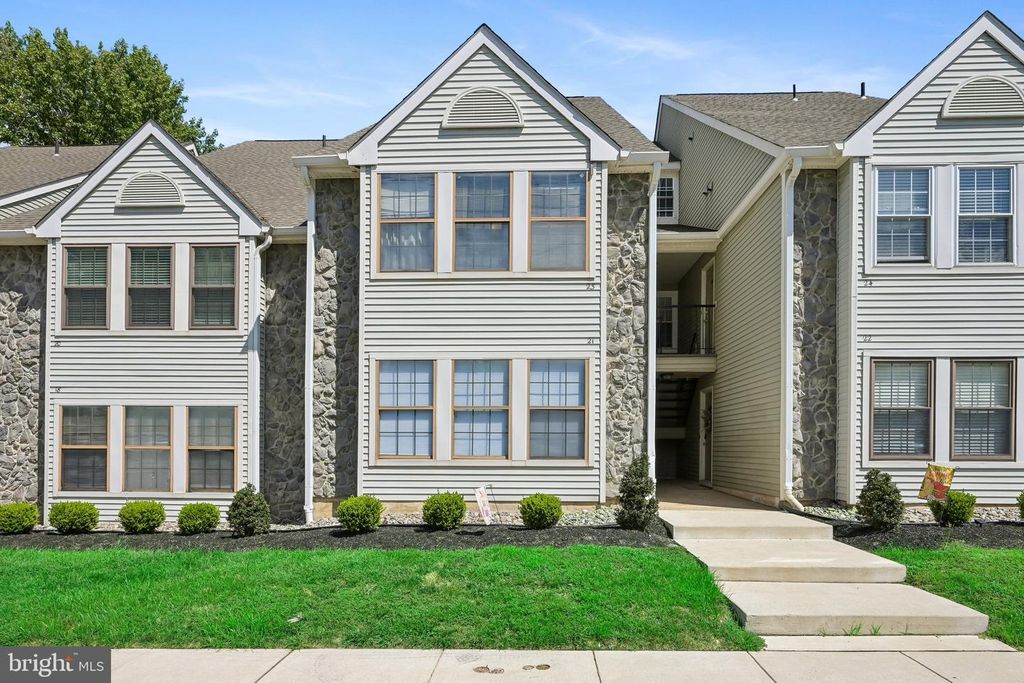 23 CHELMSFORD CT, MARLTON, NJ 08053 — exterior
