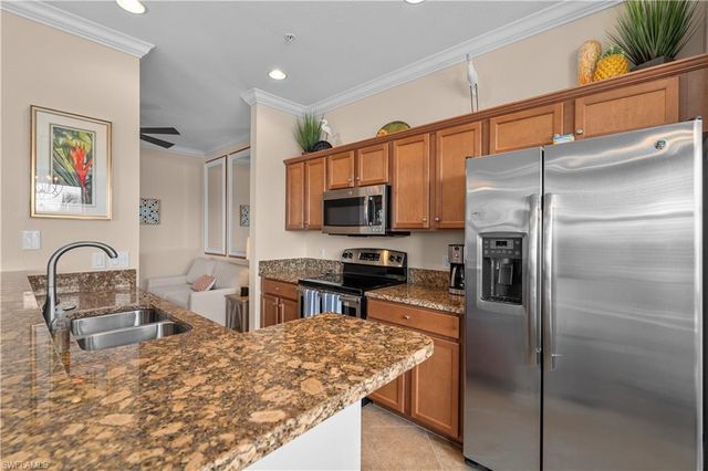 9723 Acqua CT 345, Naples, FL 34113