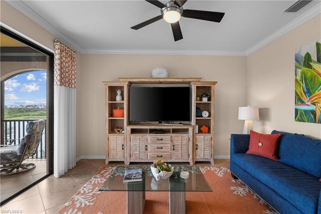 9723 Acqua CT 345, Naples, FL 34113