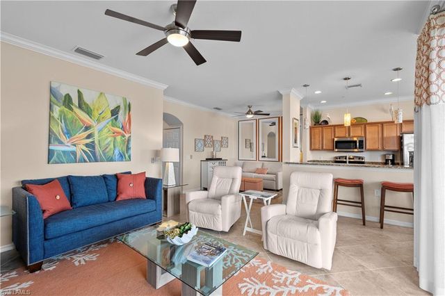 9723 Acqua CT 345, Naples, FL 34113