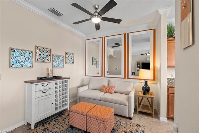 9723 Acqua CT 345, Naples, FL 34113