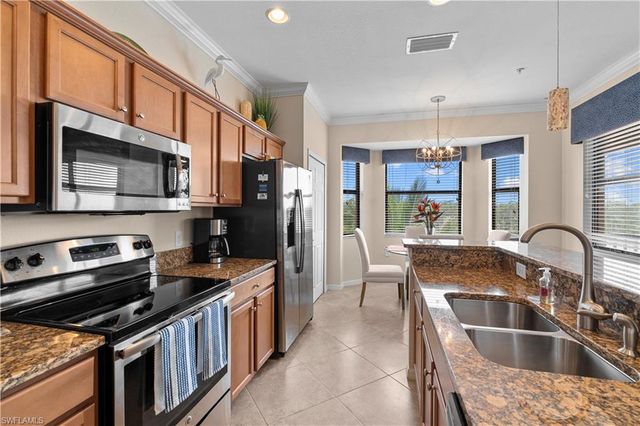 9723 Acqua CT 345, Naples, FL 34113