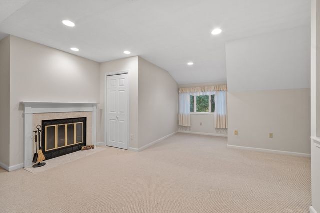 4302 Deerfield Circle 4302, Peabody, MA 01960