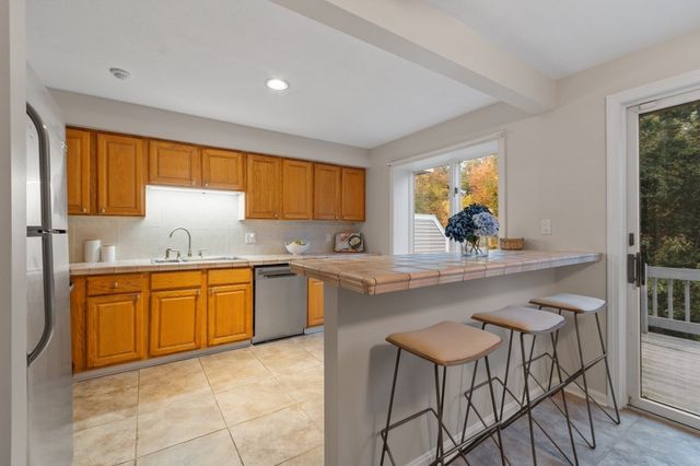 4302 Deerfield Circle 4302, Peabody, MA 01960