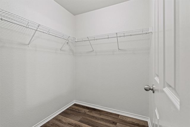 206 Wells BND, Hutto, TX 78634