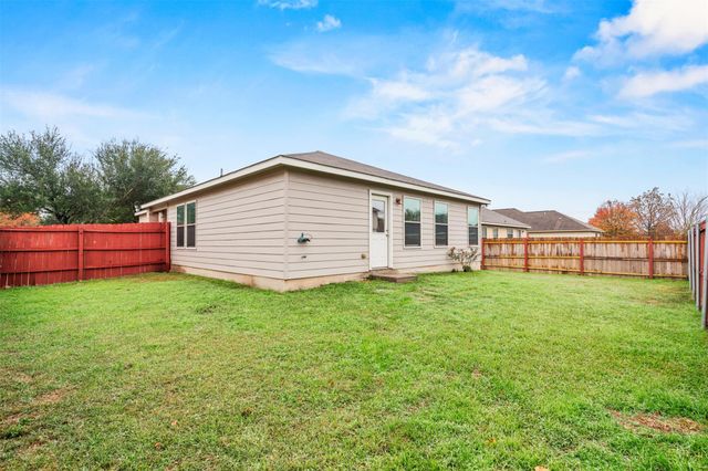 206 Wells BND, Hutto, TX 78634