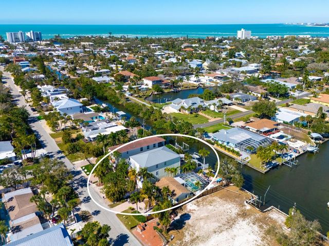 605 AVENIDA DE MAYO, Sarasota, FL 34242