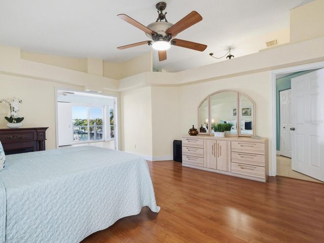 605 AVENIDA DE MAYO, Sarasota, FL 34242