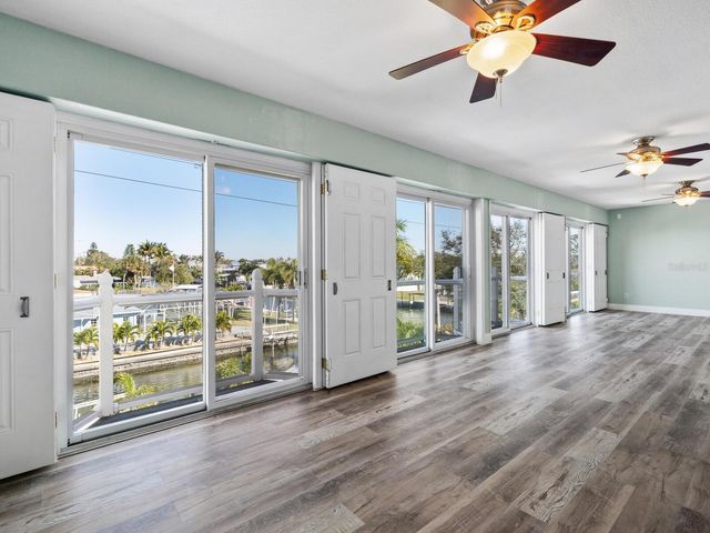 605 AVENIDA DE MAYO, Sarasota, FL 34242
