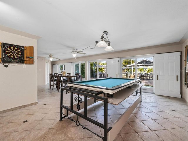 605 AVENIDA DE MAYO, Sarasota, FL 34242