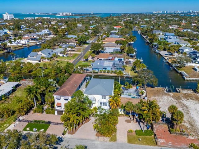 605 AVENIDA DE MAYO, Sarasota, FL 34242