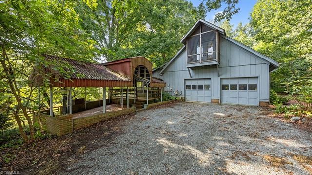 3068 Rock Hill Road, Burlington, NC 27215