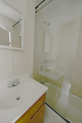 350 Montauk Avenue, Brooklyn, NY 11208