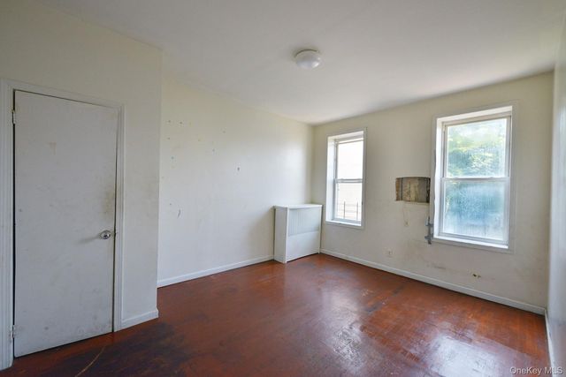350 Montauk Avenue, Brooklyn, NY 11208