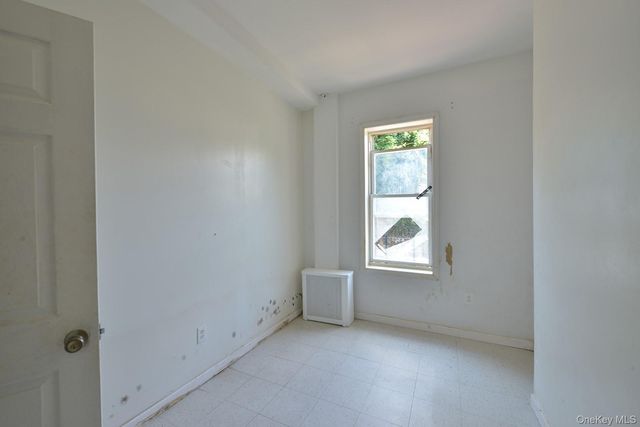 350 Montauk Avenue, Brooklyn, NY 11208