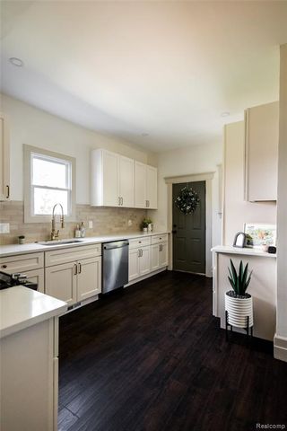 1494 Bewick Street, Detroit, MI 48214