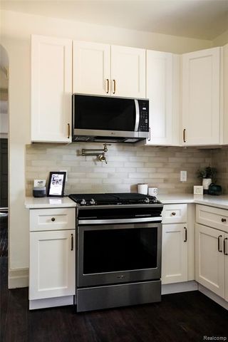 1494 Bewick Street, Detroit, MI 48214