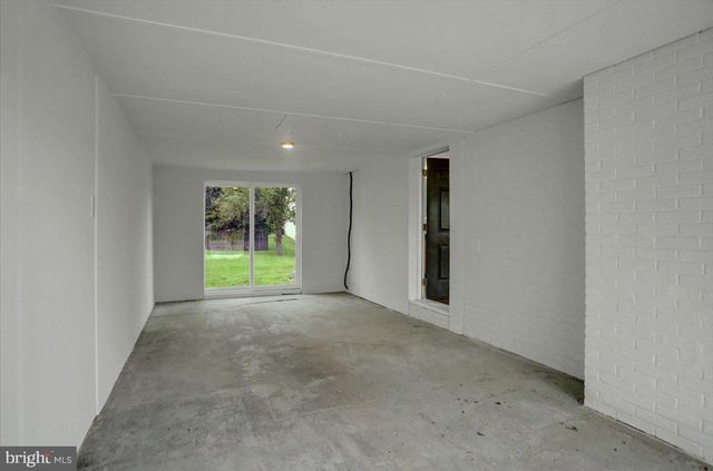 1095 CIDER PRESS ROAD, Chambersburg, PA 17202