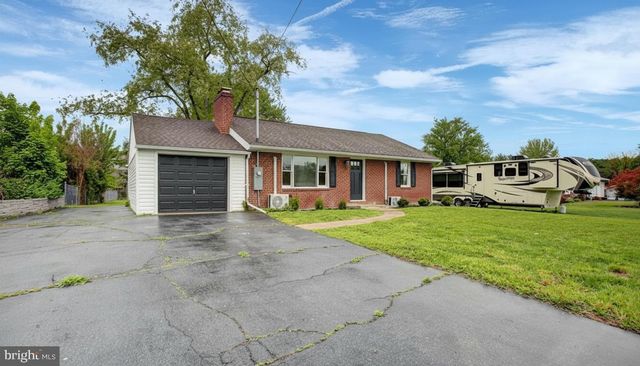 1095 CIDER PRESS ROAD, Chambersburg, PA 17202