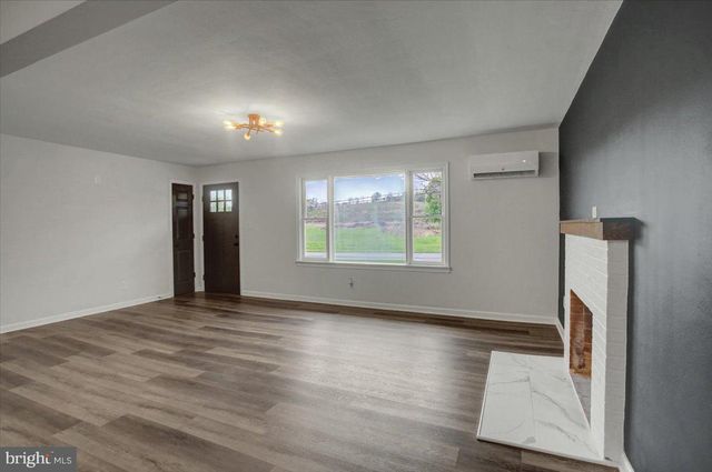 1095 CIDER PRESS ROAD, Chambersburg, PA 17202