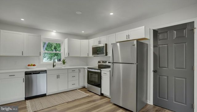 1095 CIDER PRESS ROAD, Chambersburg, PA 17202