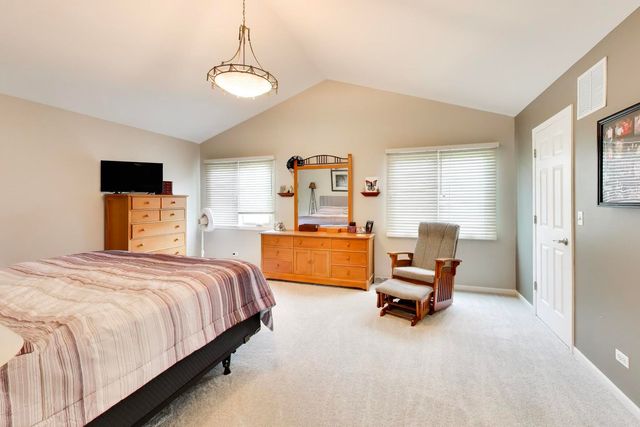 4783 Clearwater Lane, Naperville, IL 60564