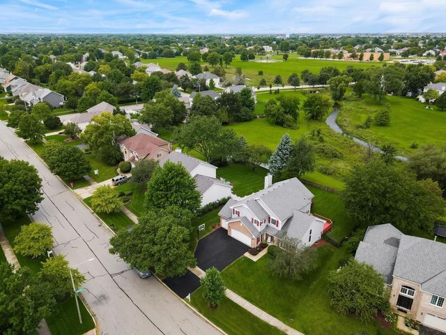 4783 Clearwater Lane, Naperville, IL 60564