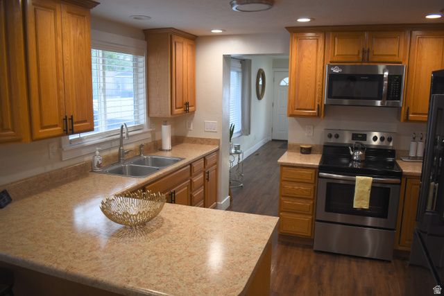 2867 S CYPRUS LN, Magna, UT 84044