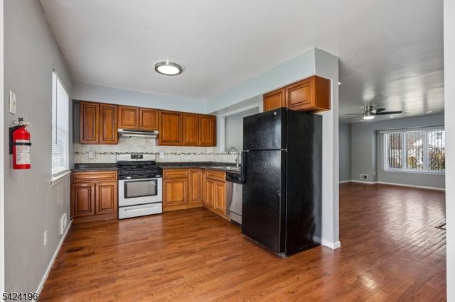 577 Berlant Ave, Roselle Boro, NJ 07203