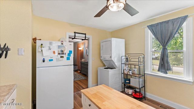 1714 Madison Ave, Maryville, TN 37804