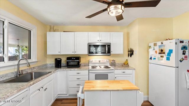 1714 Madison Ave, Maryville, TN 37804