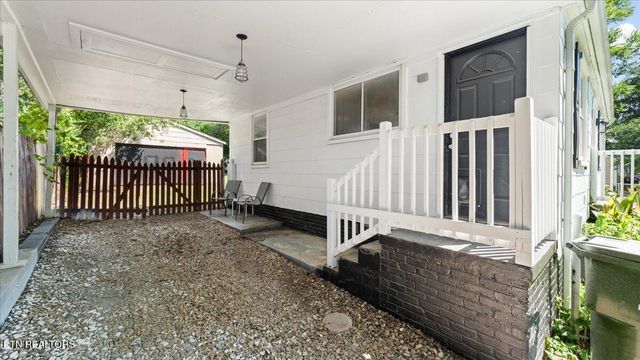1714 Madison Ave, Maryville, TN 37804