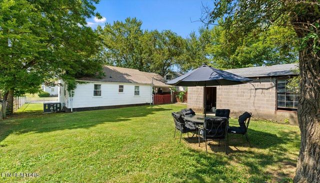 1714 Madison Ave, Maryville, TN 37804