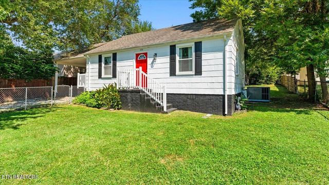 1714 Madison Ave, Maryville, TN 37804