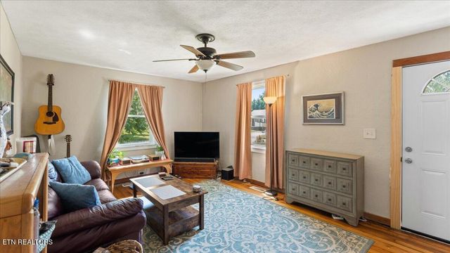 1714 Madison Ave, Maryville, TN 37804