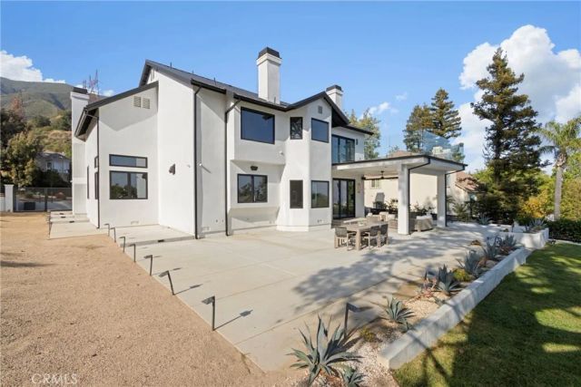 9077 Reales Street, Alta Loma, CA 91737