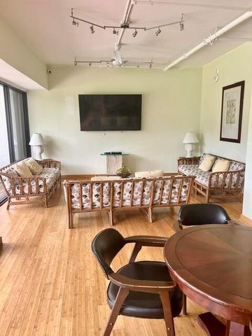 5200 N Flagler Drive 503, West Palm Beach, FL 33407