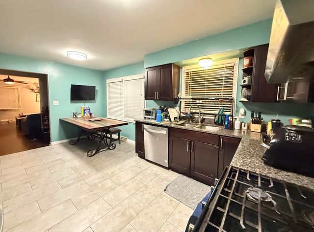 140 N Linda Street, Hobart, IN 46342