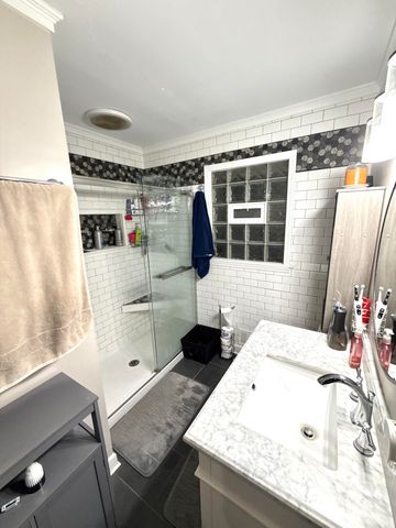 140 N Linda Street, Hobart, IN 46342