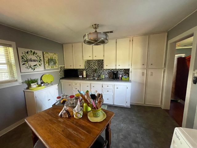 1715 Short S West Avenue, El Dorado, AR 71730