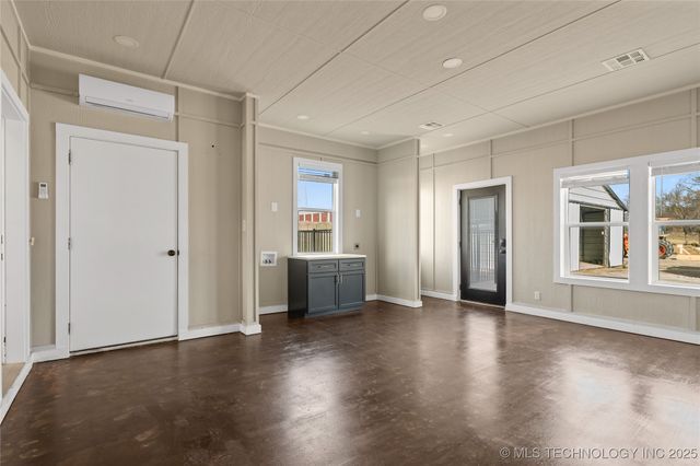 335 Travertine, Ardmore, OK 73401