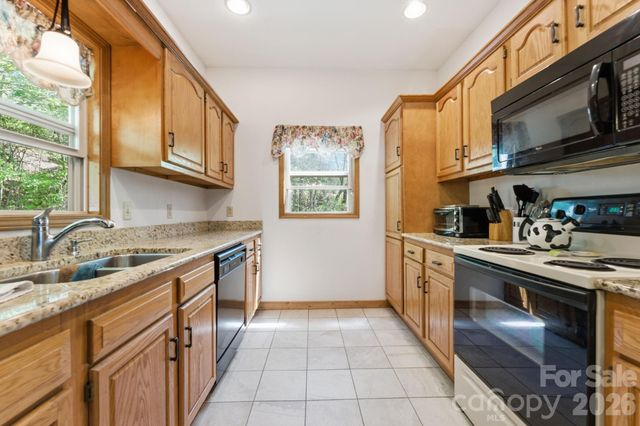 24 Pine Bluff Lane 17, Whittier, NC 28789
