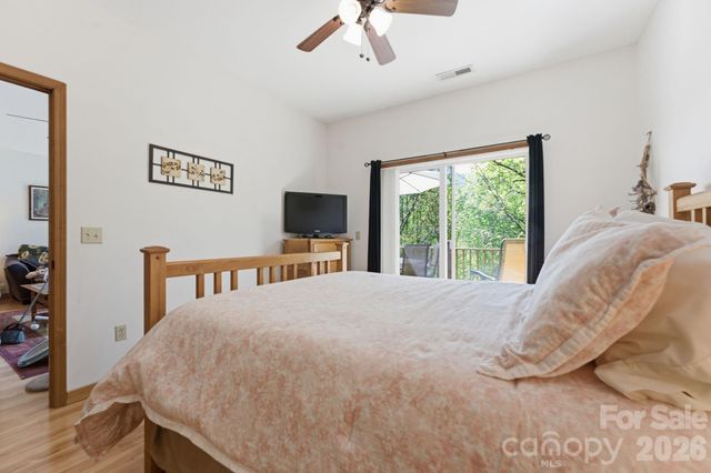 24 Pine Bluff Lane 17, Whittier, NC 28789