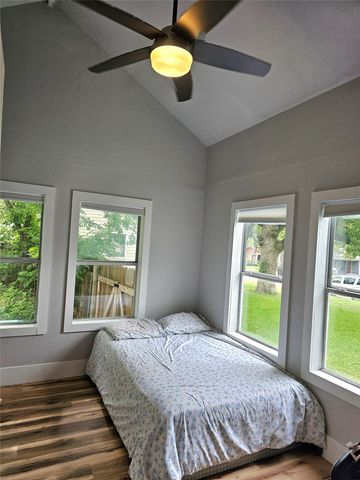 1029 W Shepherd Street, Denison, TX 75020