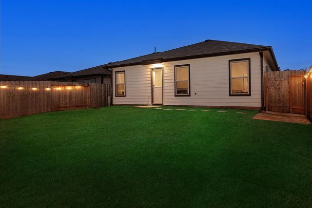 309 Cumberland Forest Drive, Magnolia, TX 77354