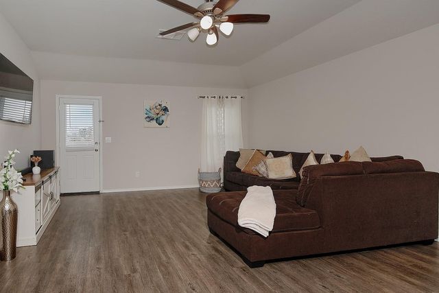 309 Cumberland Forest Drive, Magnolia, TX 77354