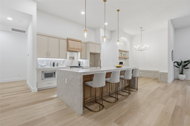 1004 Devonshire Drive N, Forney, TX 75126