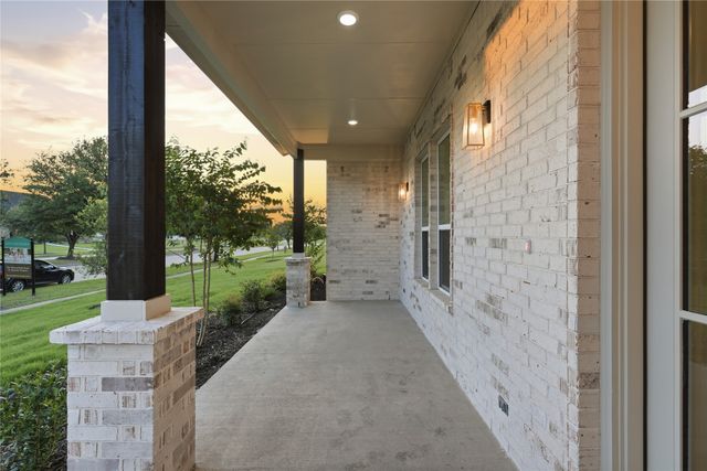 1004 Devonshire Drive N, Forney, TX 75126