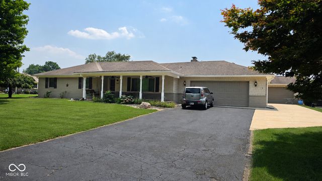 885 Broadway North Drive, Plainfield, IN 46168