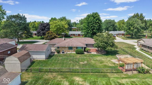 885 Broadway North Drive, Plainfield, IN 46168